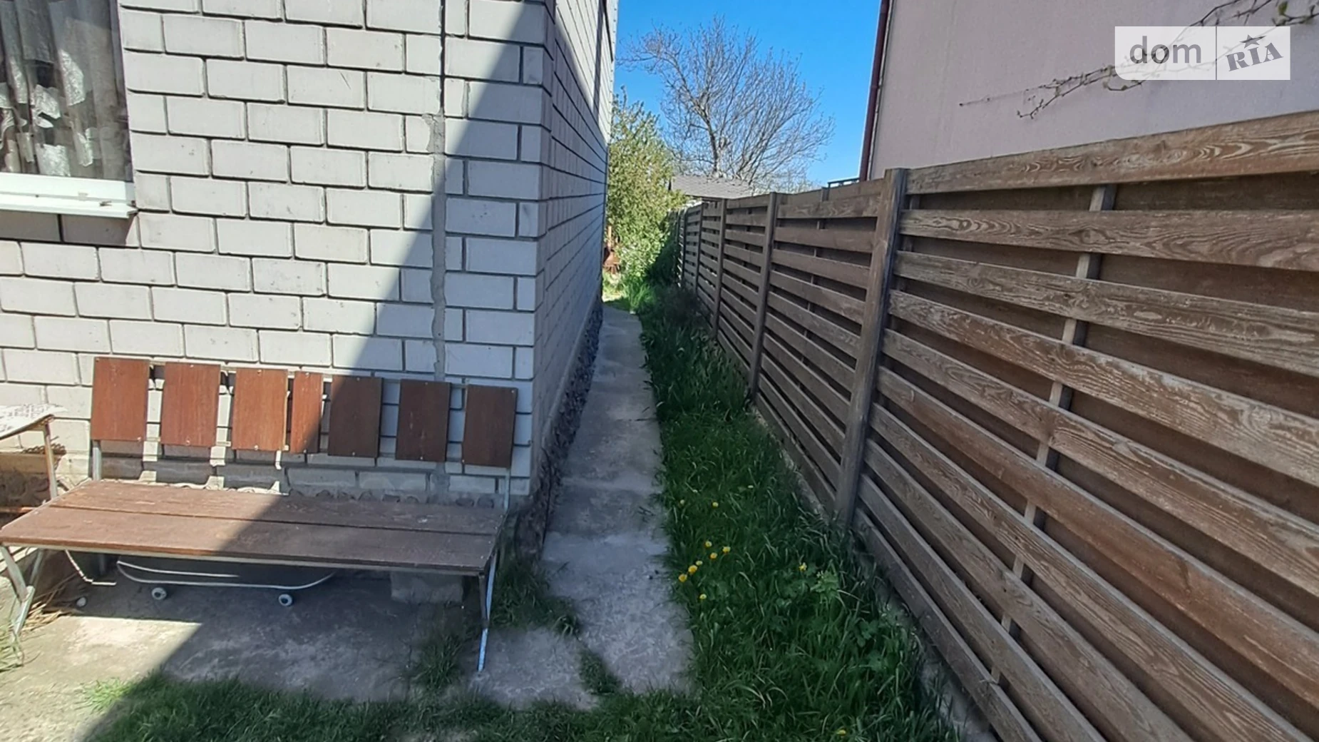 Продается дом на 2 этажа 105 кв. м с бассейном, цена: 85000 $ - фото 3