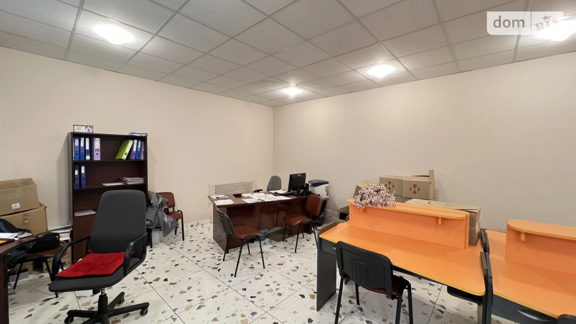 Сдается в аренду офис 70 кв. м в бизнес-центре, цена: 25000 грн - фото 2