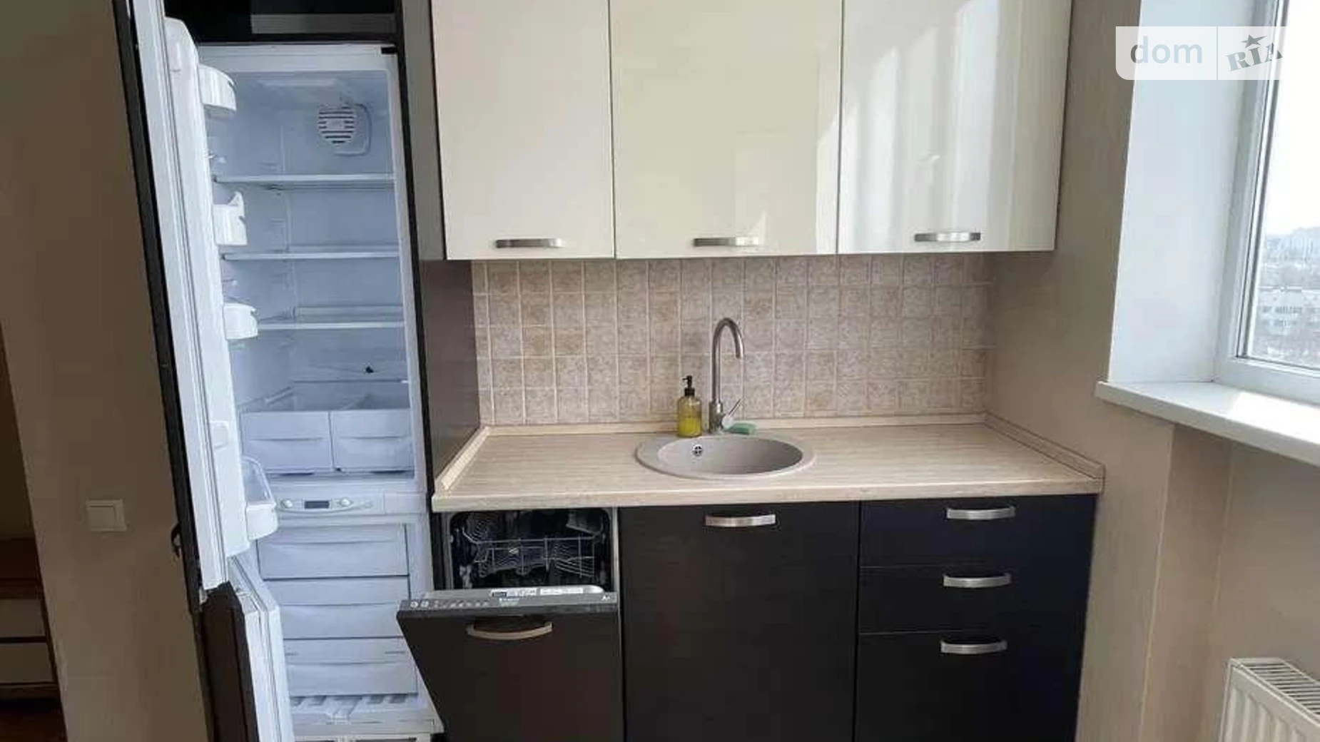 Продается 2-комнатная квартира 68 кв. м в Харькове, ул. Академика Барабашова, 36А - фото 3