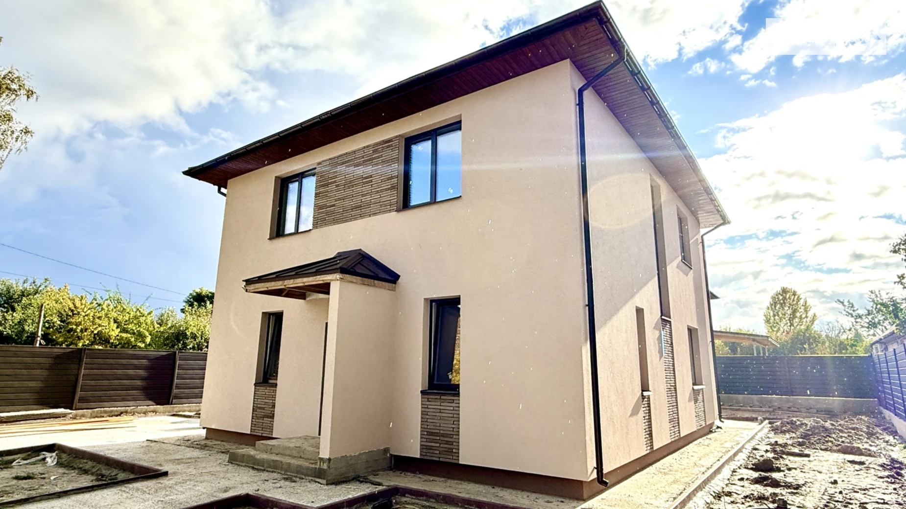 Продается дом на 2 этажа 154 кв. м с верандой, цена: 175000 $ - фото 3
