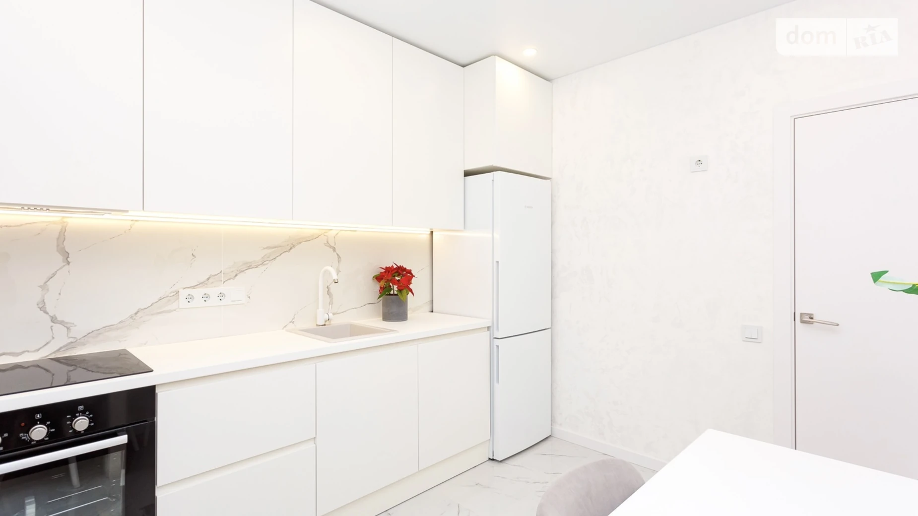 Сдается в аренду 1-комнатная квартира 36 кв. м в Киеве, ул. Василия Стуса, 7Б - фото 2