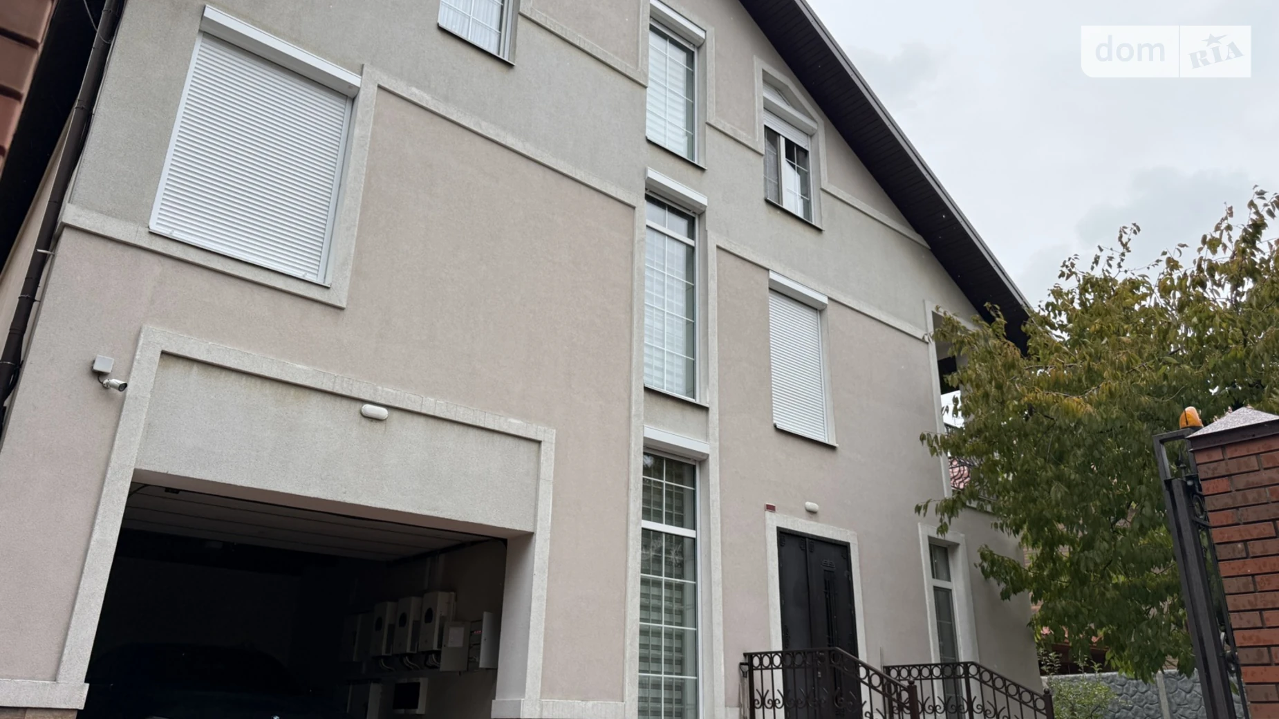 Сдается в аренду дом на 3 этажа 360 кв. м с балконом, цена: 5500 $ - фото 3