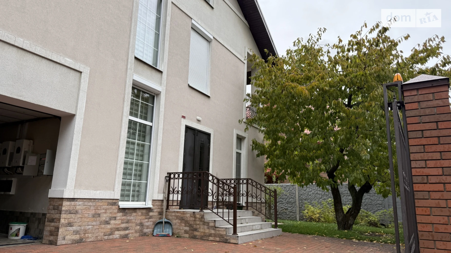 Сдается в аренду дом на 3 этажа 360 кв. м с балконом, цена: 5500 $ - фото 4