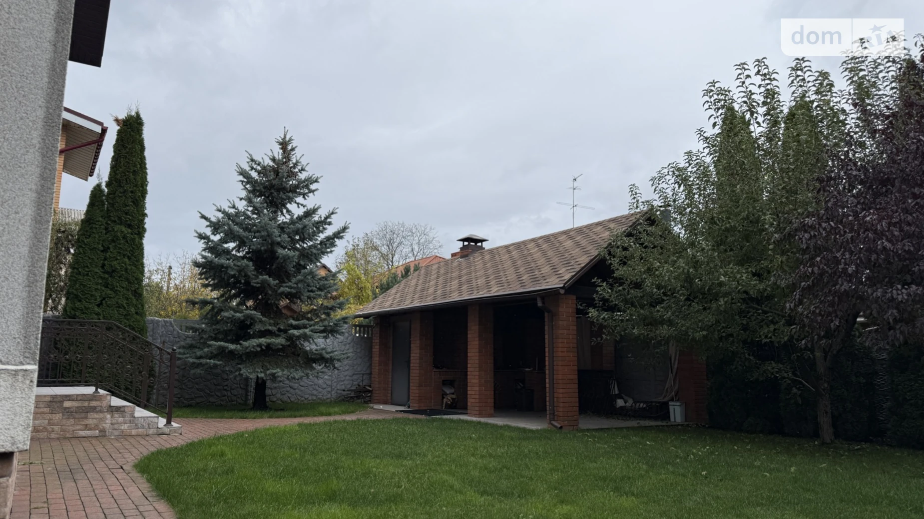 Сдается в аренду дом на 3 этажа 360 кв. м с балконом, цена: 5500 $ - фото 5