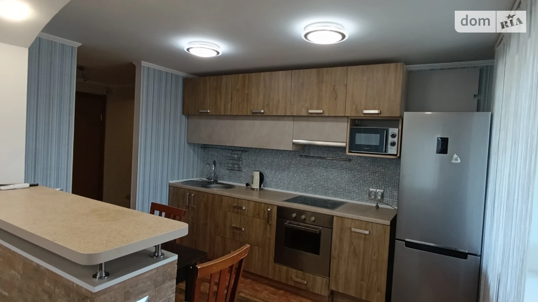 Продается 3-комнатная квартира 70.2 кв. м в Днепре, ул. Антоновича Владимира, 4 - фото 2