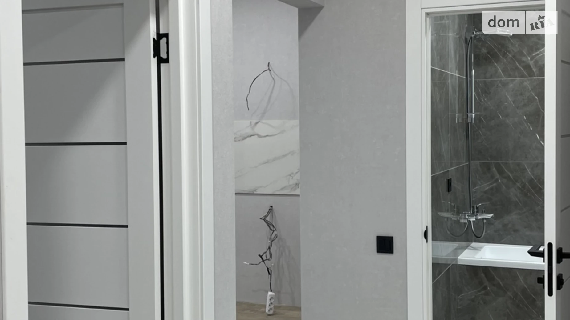 Продается 1-комнатная квартира 53.8 кв. м в Одессе, ул. Софиевская, 1А - фото 2