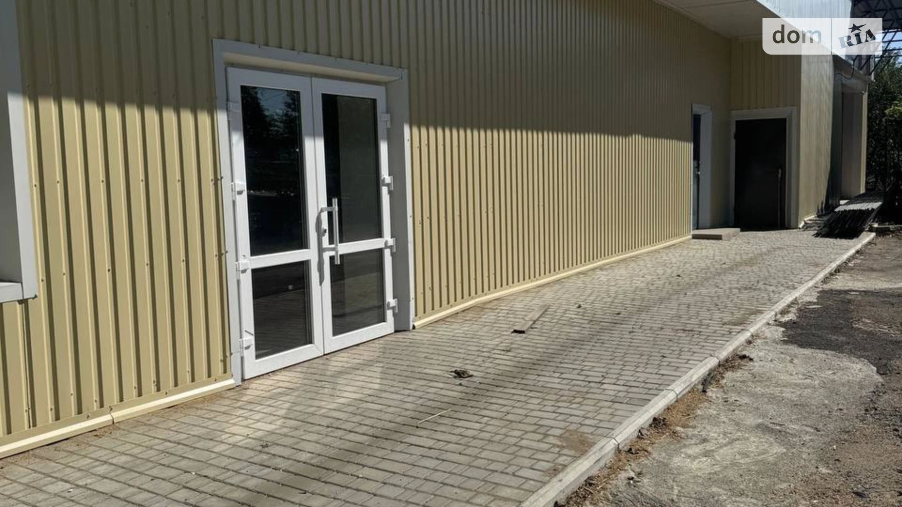 Здається в оренду приміщення вільного призначення 200 кв. м в 1-поверховій будівлі, цена: 40000 грн - фото 2