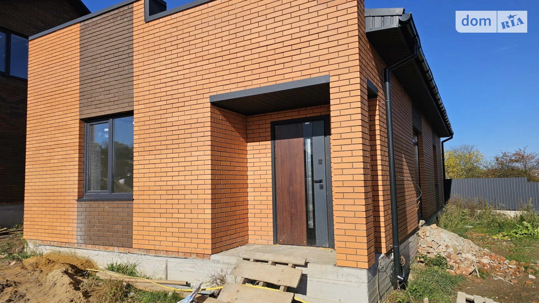 Продається одноповерховий будинок 103 кв. м з каміном, цена: 84000 $ - фото 3