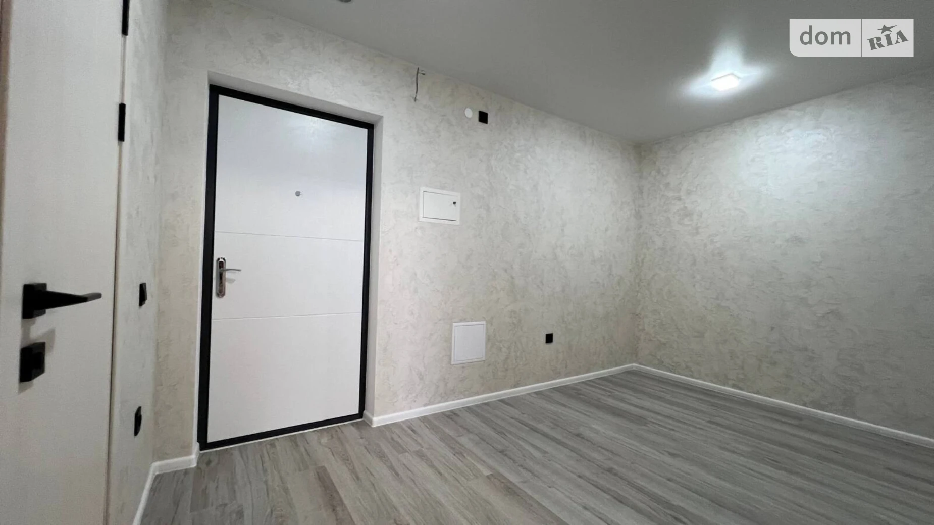 Продается 1-комнатная квартира 49 кв. м в, цена: 62000 $ - фото 2