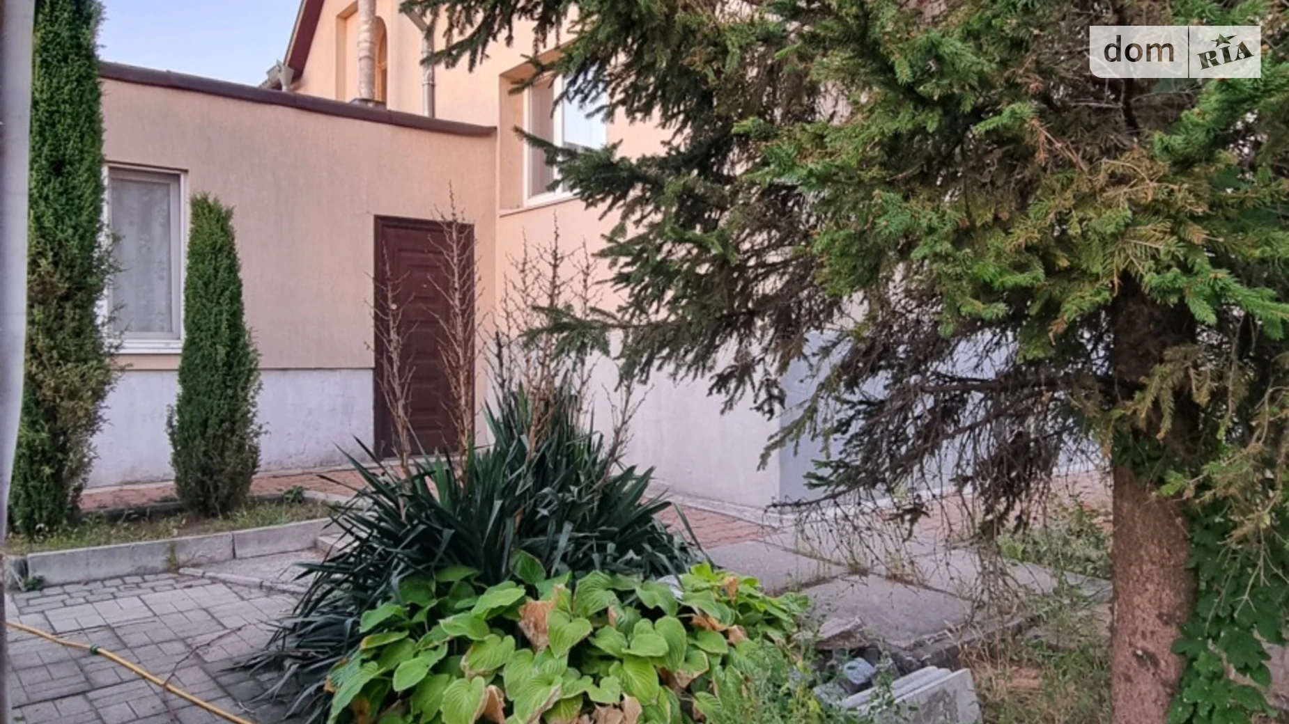Продается дом на 2 этажа 300 кв. м с беседкой, цена: 115000 € - фото 4