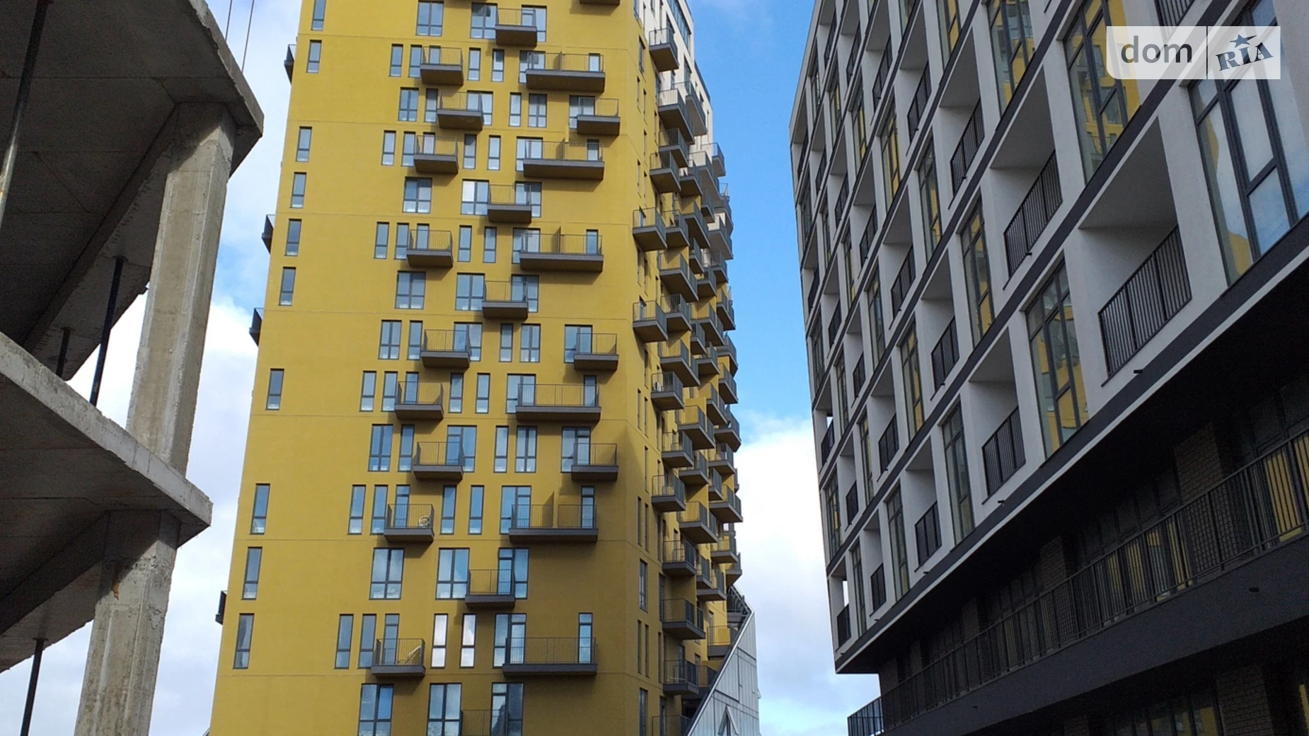 Продается 2-комнатная квартира 70.8 кв. м в Одессе, ул. Софиевская, 1А - фото 2