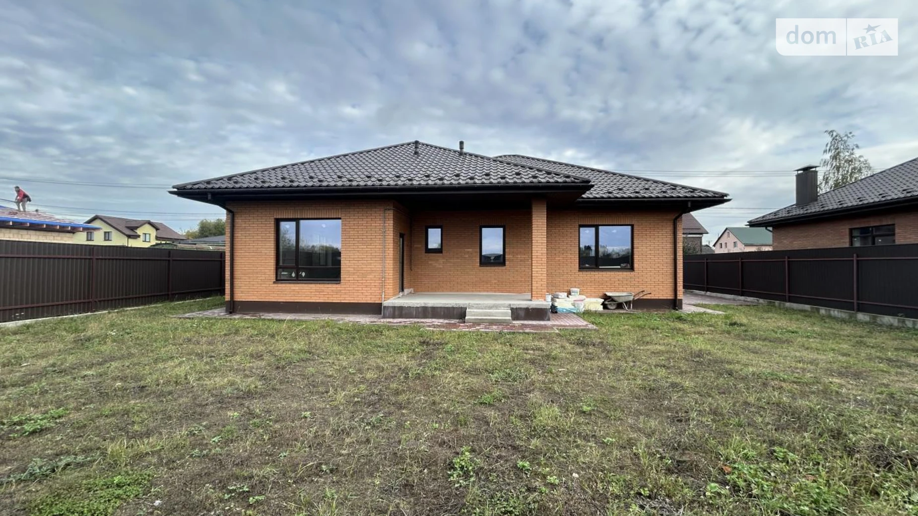 Продается одноэтажный дом 127 кв. м с беседкой, цена: 138000 $ - фото 4