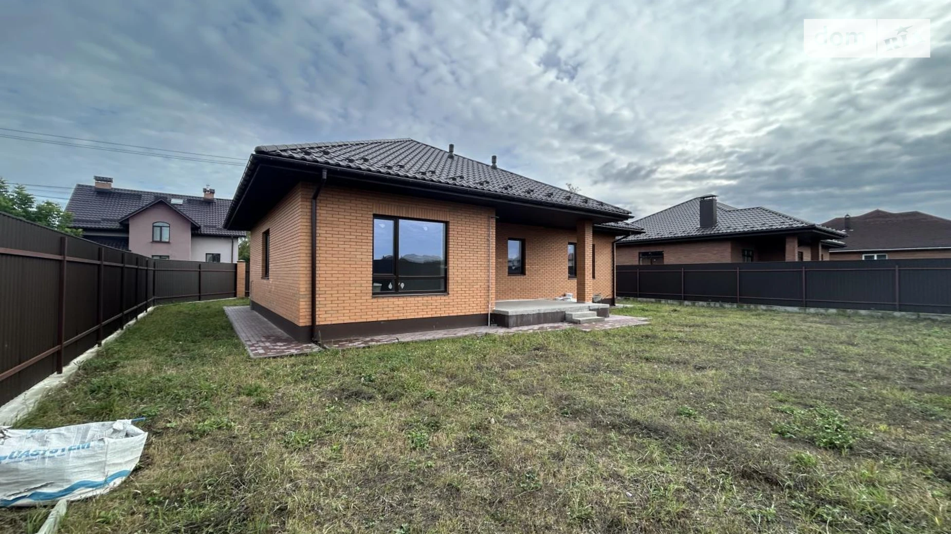 Продается одноэтажный дом 127 кв. м с беседкой, цена: 138000 $ - фото 5