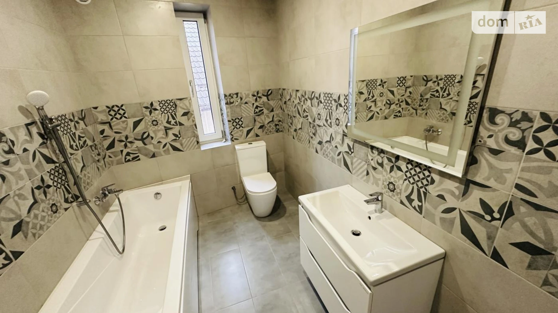 Продается дом на 2 этажа 116.4 кв. м с беседкой, цена: 164990 $ - фото 2