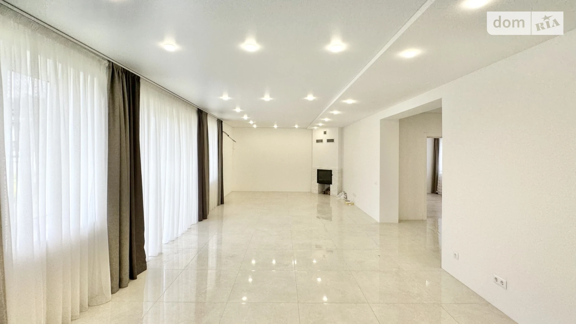 Продается дом на 2 этажа 292 кв. м с баней/сауной, цена: 225000 $ - фото 2