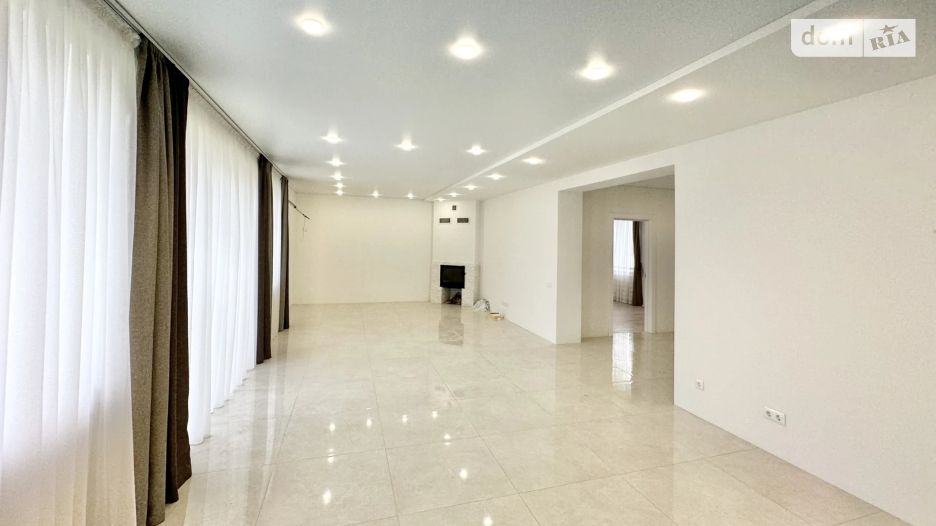 Продается дом на 2 этажа 292 кв. м с баней/сауной, цена: 225000 $ - фото 3