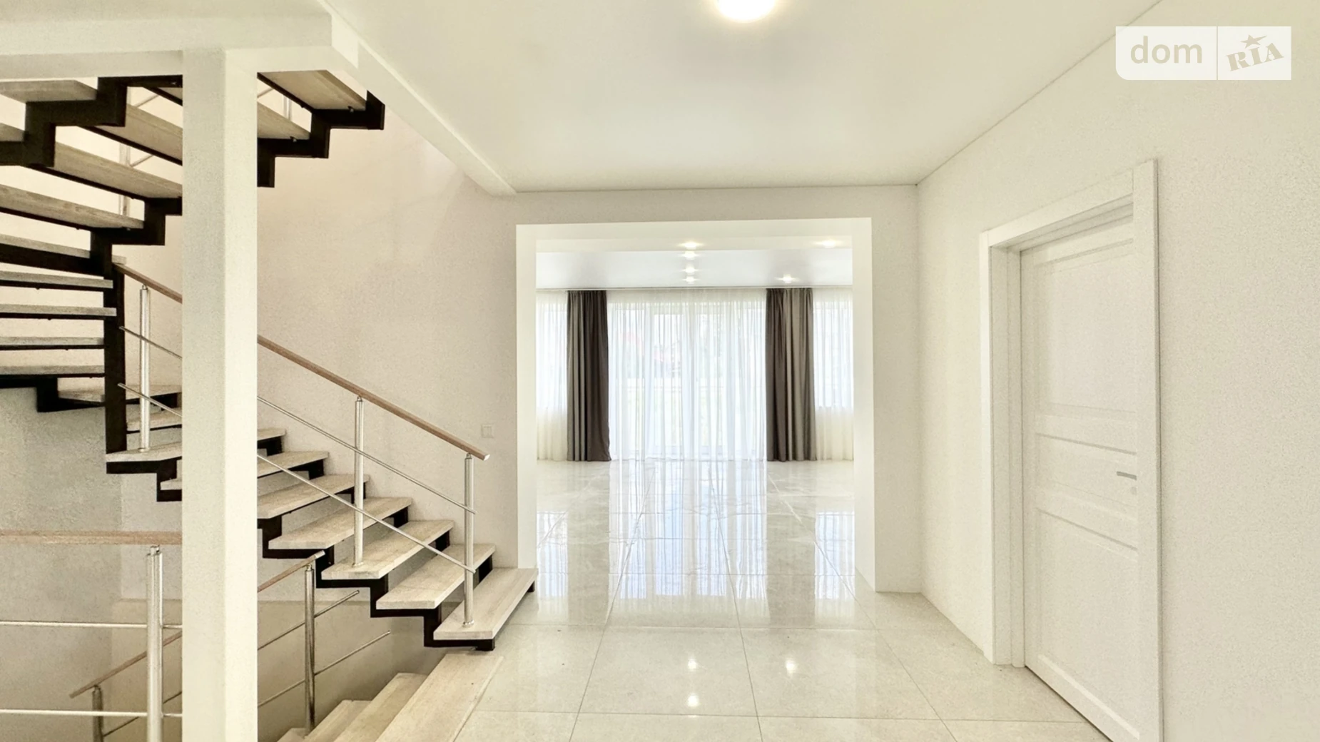 Продается дом на 2 этажа 292 кв. м с баней/сауной, цена: 225000 $ - фото 5