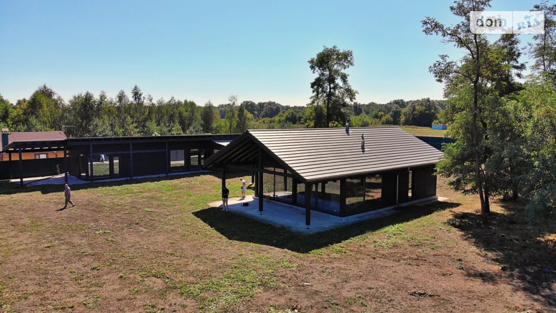 Продается одноэтажный дом 380 кв. м с верандой, цена: 580000 $ - фото 2