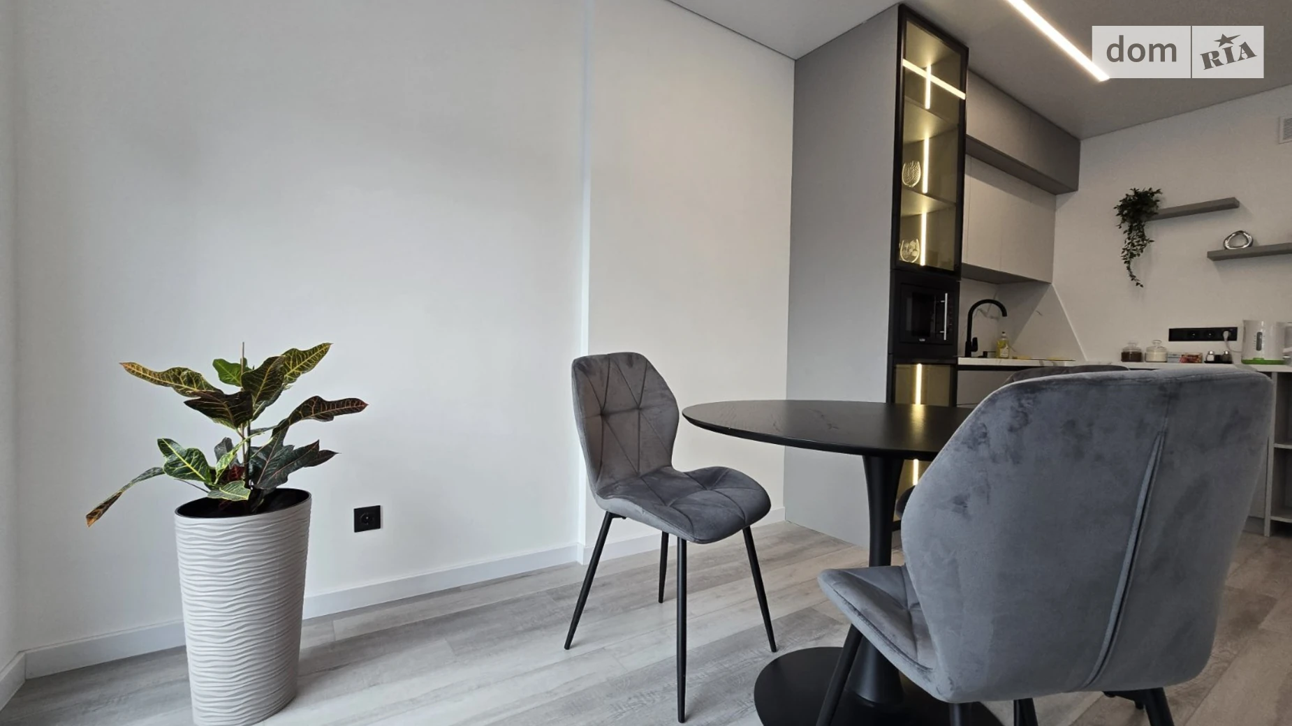 1-комнатная квартира 36 кв. м в Тернополе, ул. Микулинецкая - фото 2