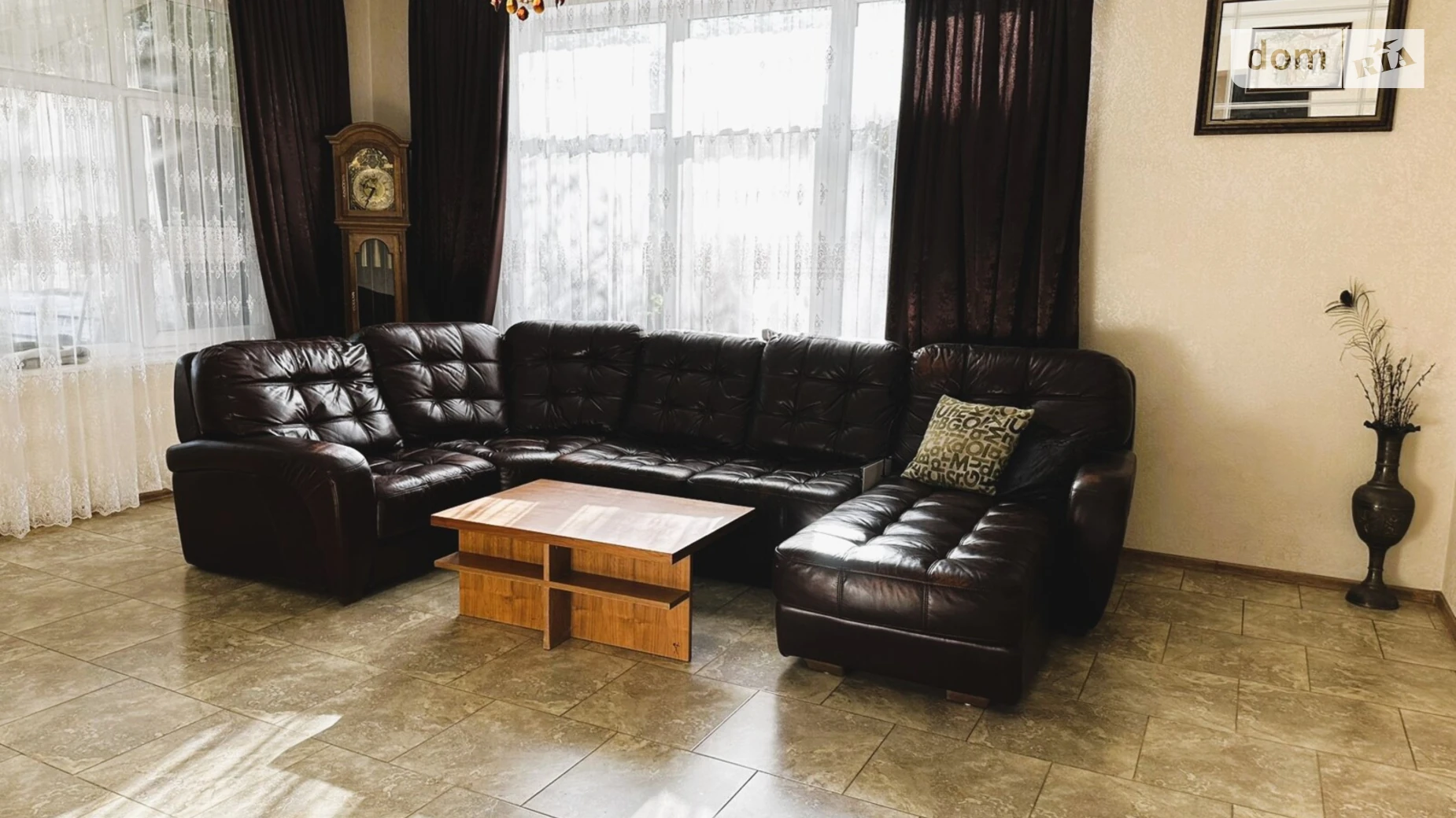 Продается дом на 2 этажа 206 кв. м с бассейном, цена: 215000 $ - фото 2