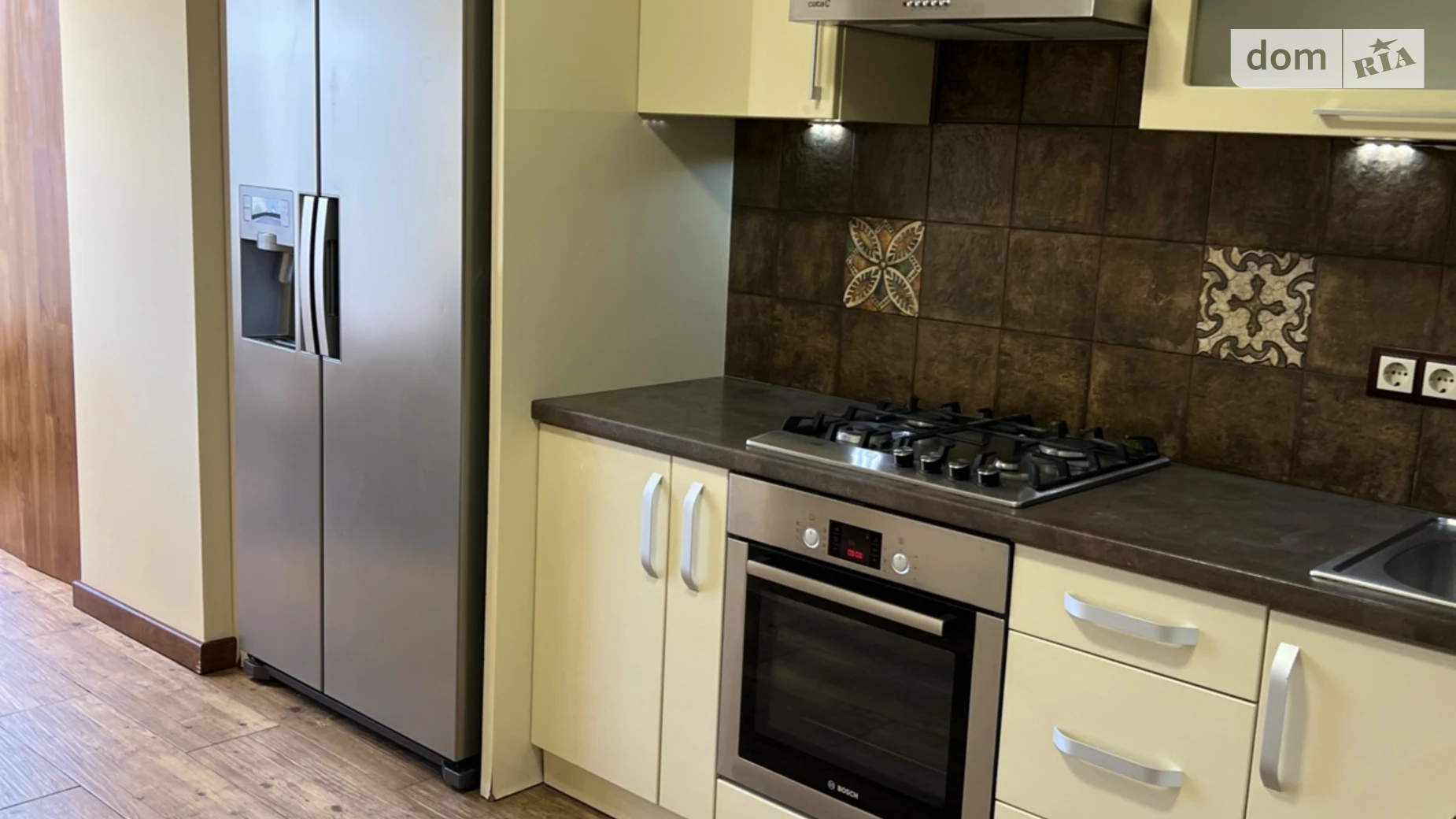 2-комнатная квартира 68 кв. м в Тернополе, ул. Евгения Коновальца - фото 2