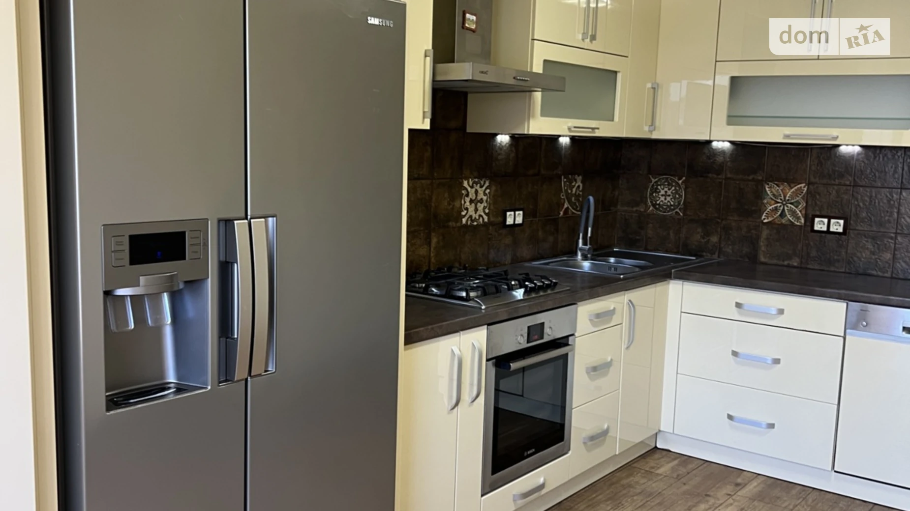 2-комнатная квартира 68 кв. м в Тернополе, ул. Евгения Коновальца - фото 3