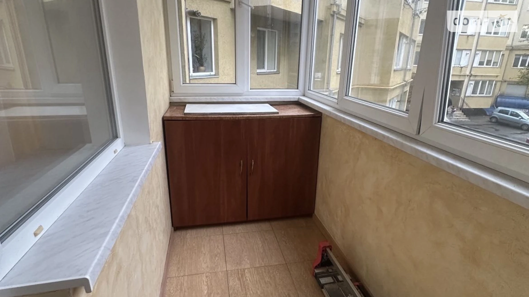 Продається 1-кімнатна квартира 42.7 кв. м у Івано-Франківську, вул. Симоненка Василя, 35 - фото 4