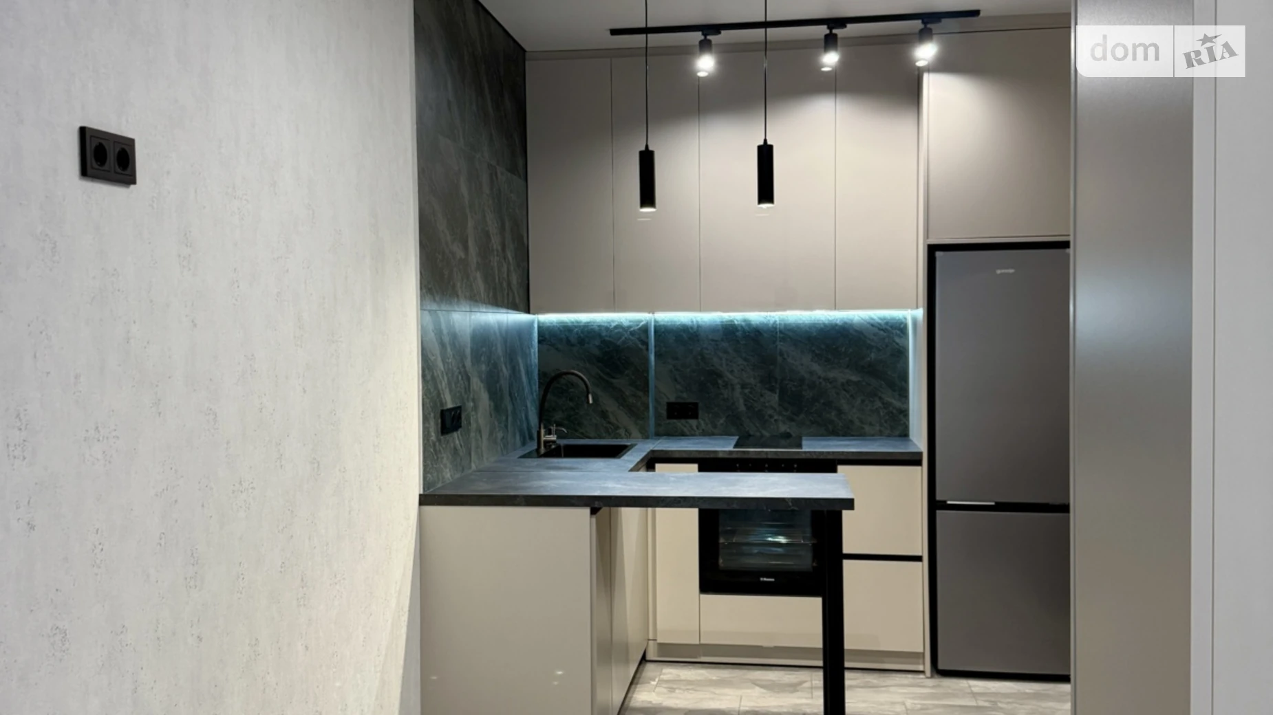 Продається 1-кімнатна квартира 34 кв. м у Ірпені, вул. Літературна(Чехова), 1В - фото 2