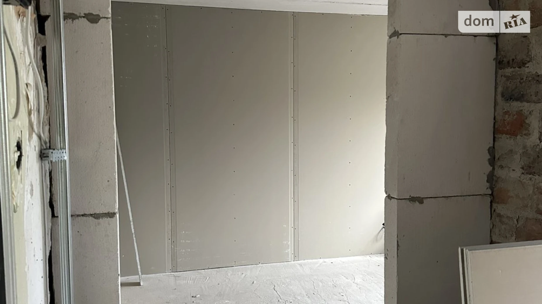 Продается 2-комнатная квартира 41.9 кв. м в, цена: 15000 $ - фото 4