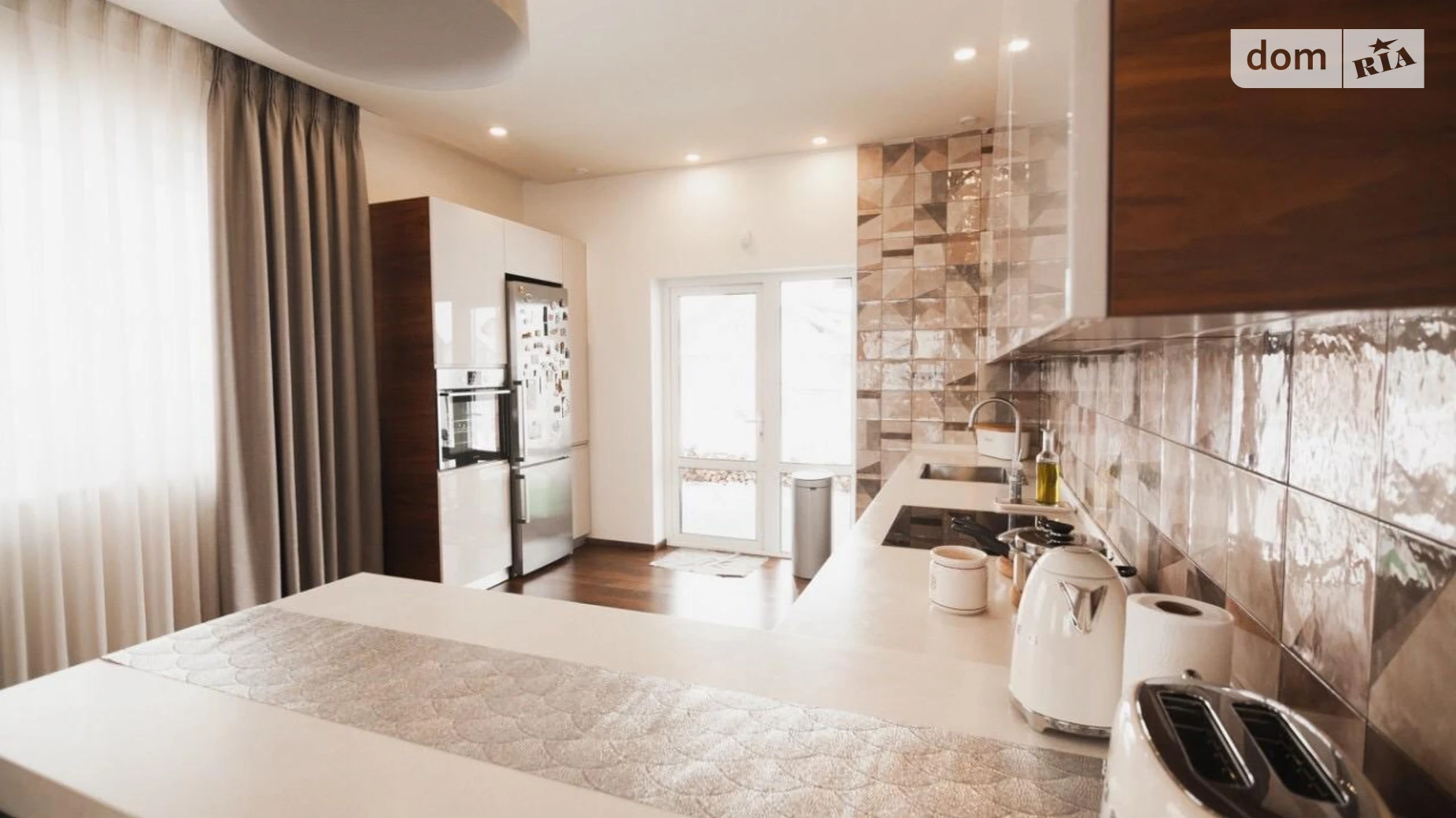 Продается дом на 2 этажа 261.4 кв. м с балконом, цена: 257000 $ - фото 4