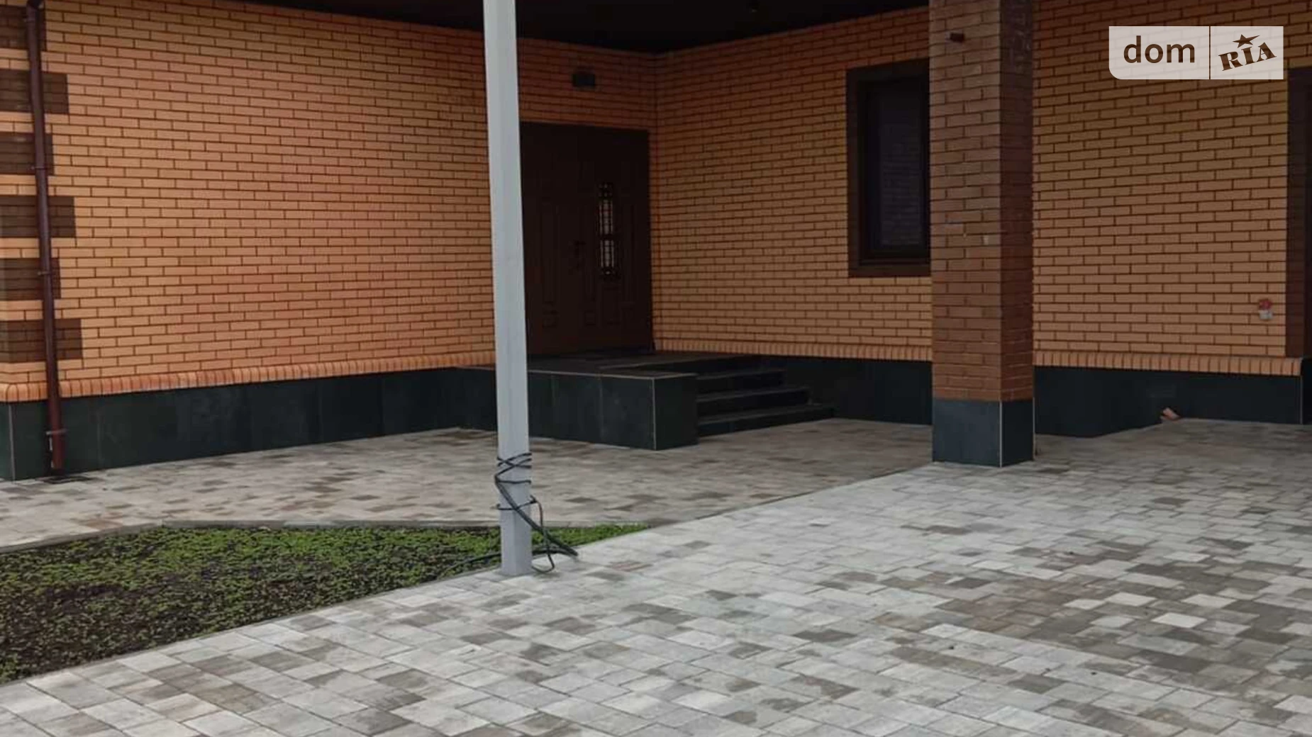 Продается дом на 2 этажа 187 кв. м с гаражом, цена: 170000 $ - фото 2