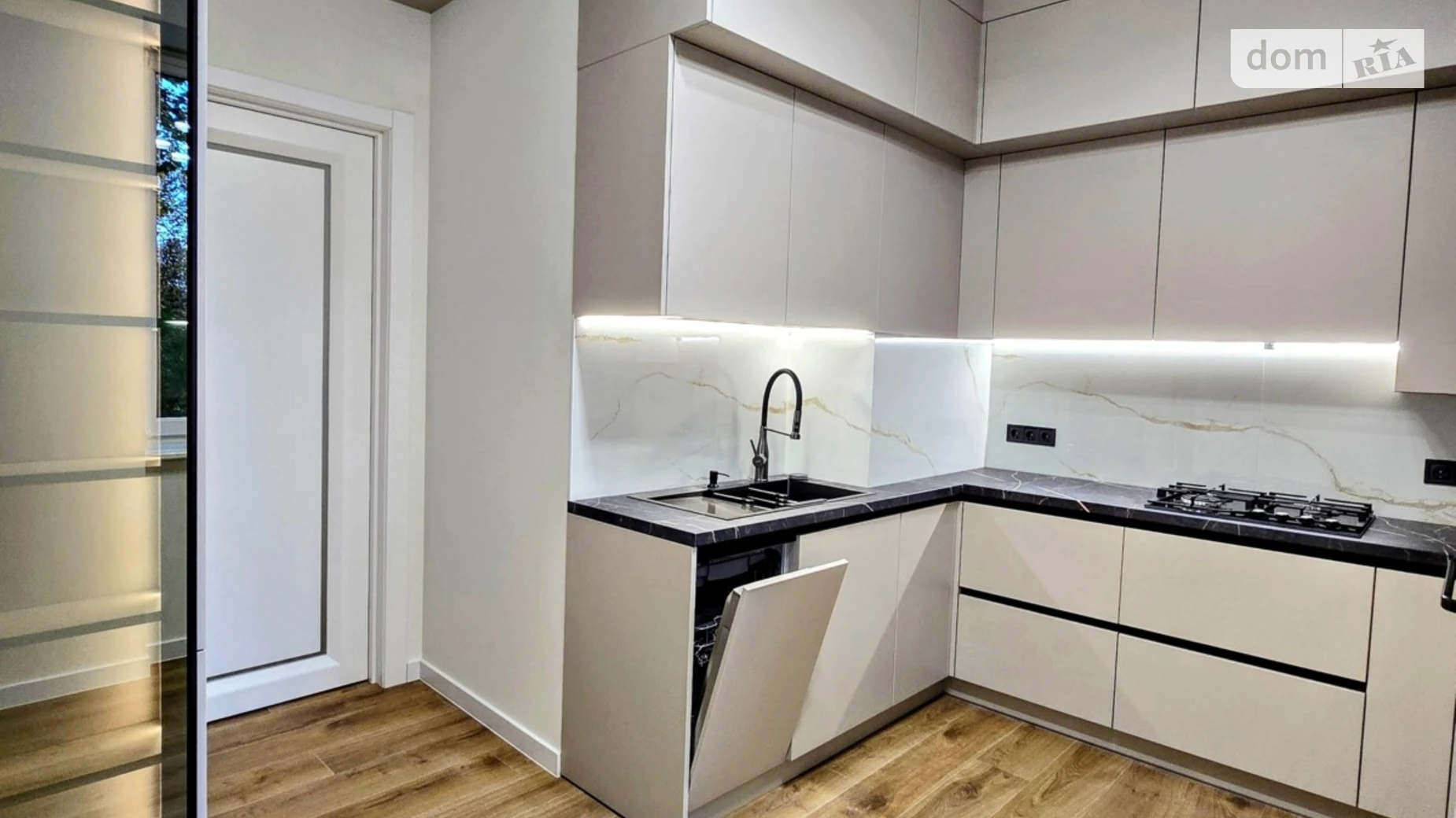 Здається в оренду 2-кімнатна квартира 80 кв. м у Чернівцях, вул. Першотравнева - фото 2