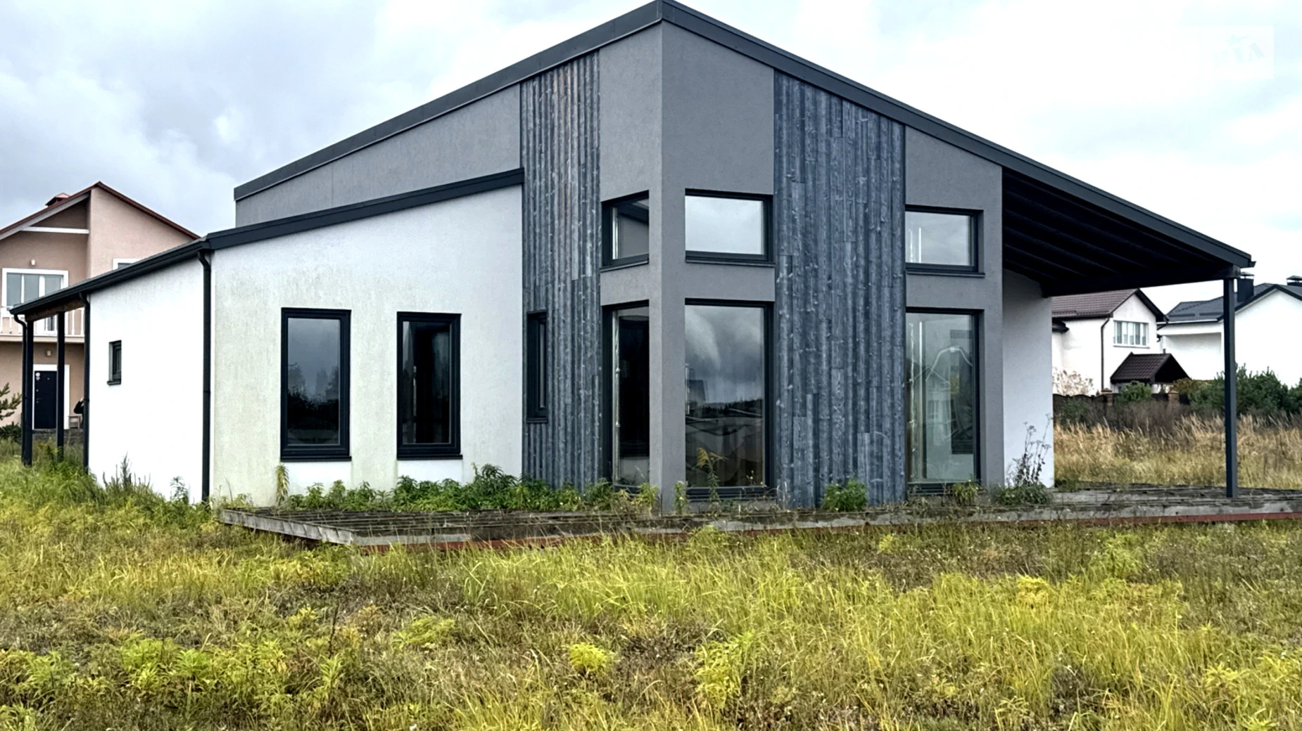 Продается одноэтажный дом 129 кв. м с мансардой, цена: 99000 $ - фото 2