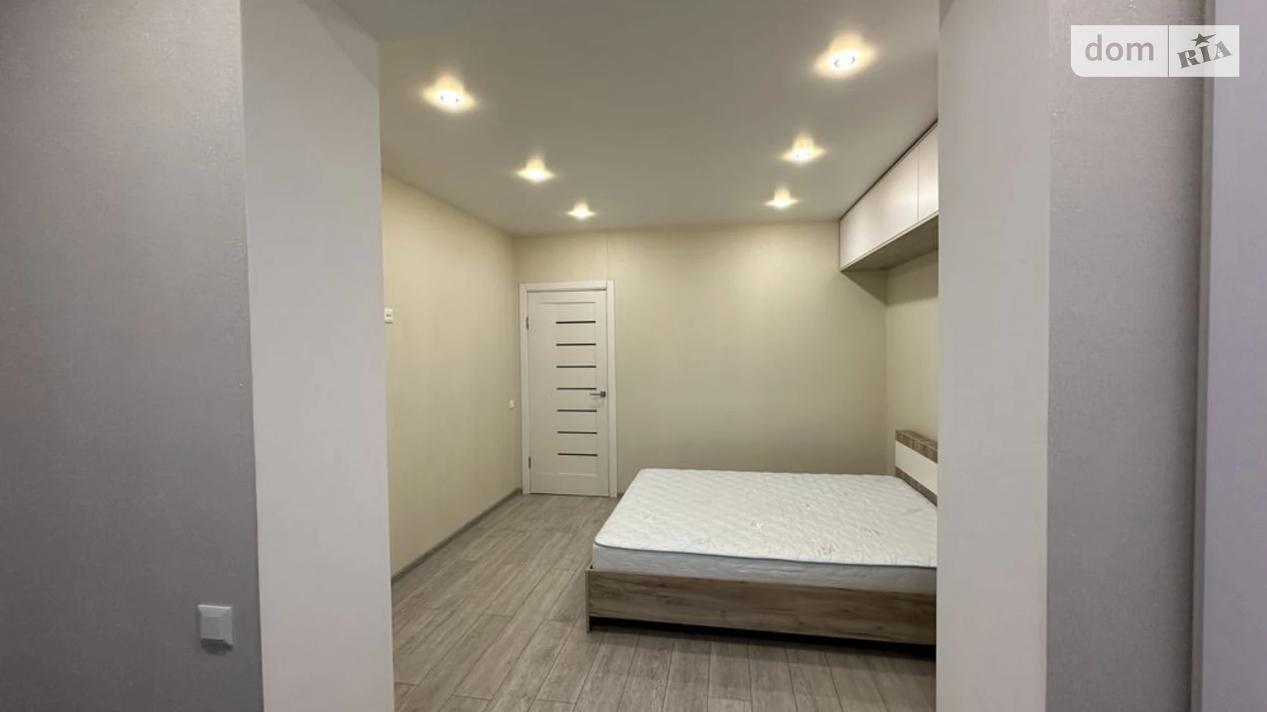 Продается 3-комнатная квартира 67 кв. м в Днепре, ул. Набережная Победы, 44Л - фото 2