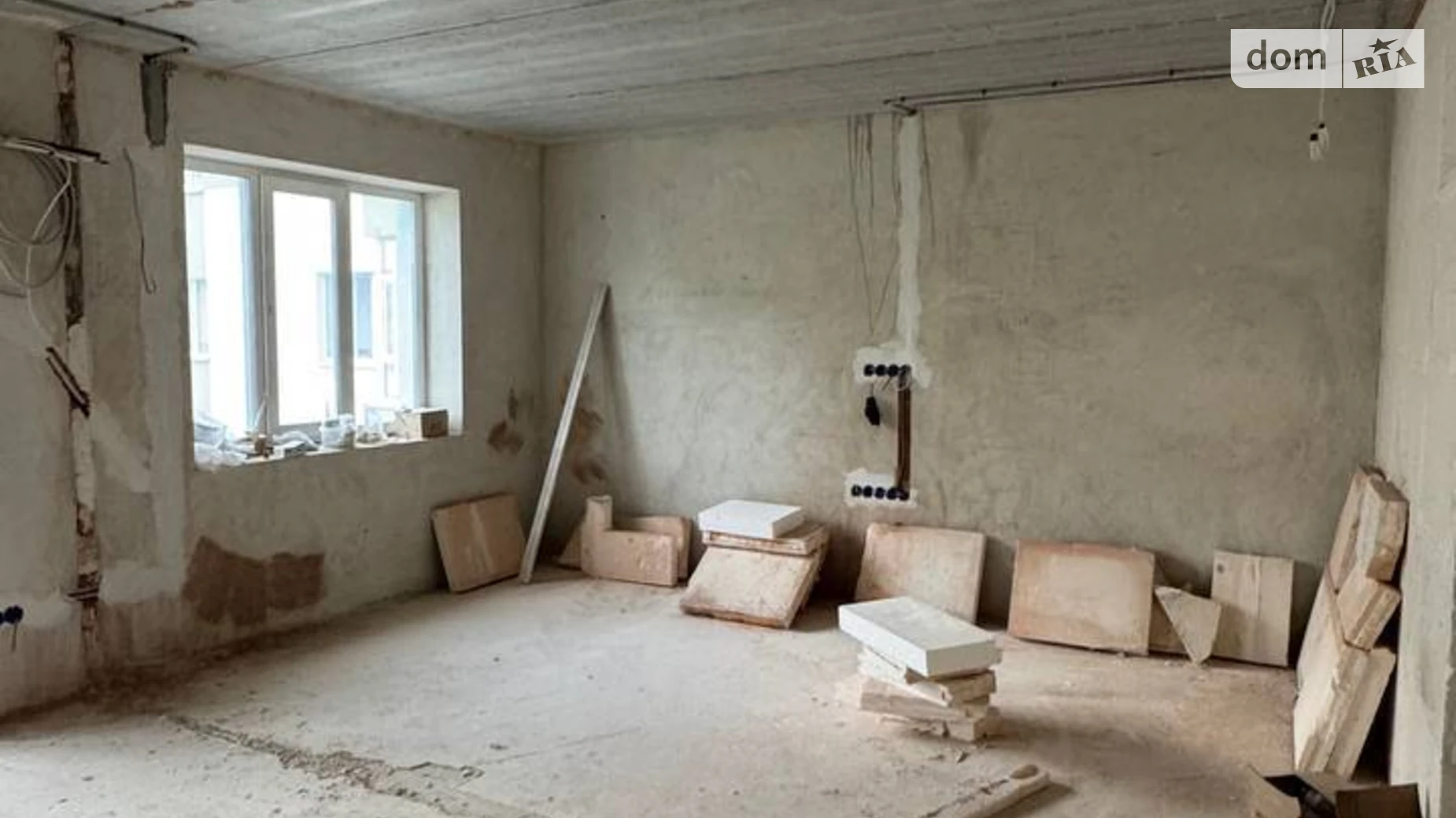 Продается 2-комнатная квартира 89.3 кв. м в Ивано-Франковске, ул. Высочана Семена, 18 - фото 2