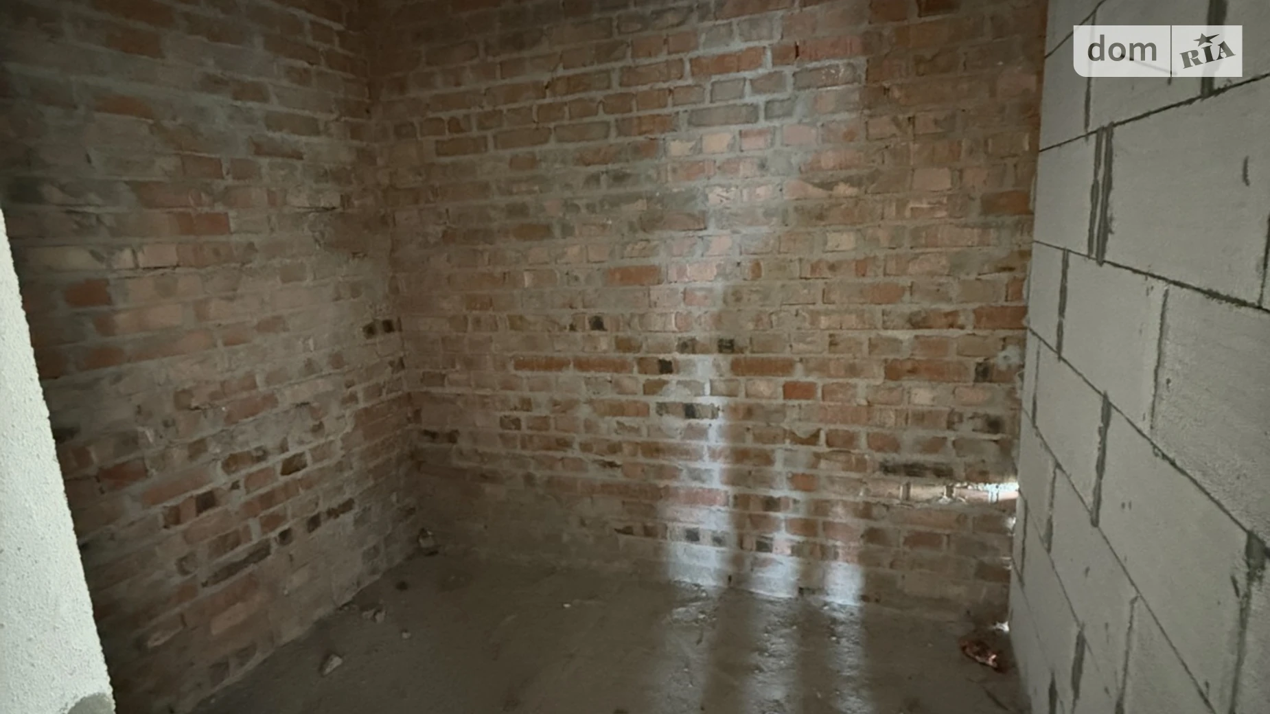 1-комнатная квартира 44 кв. м в Тернополе, ул. Владимира Великого - фото 4