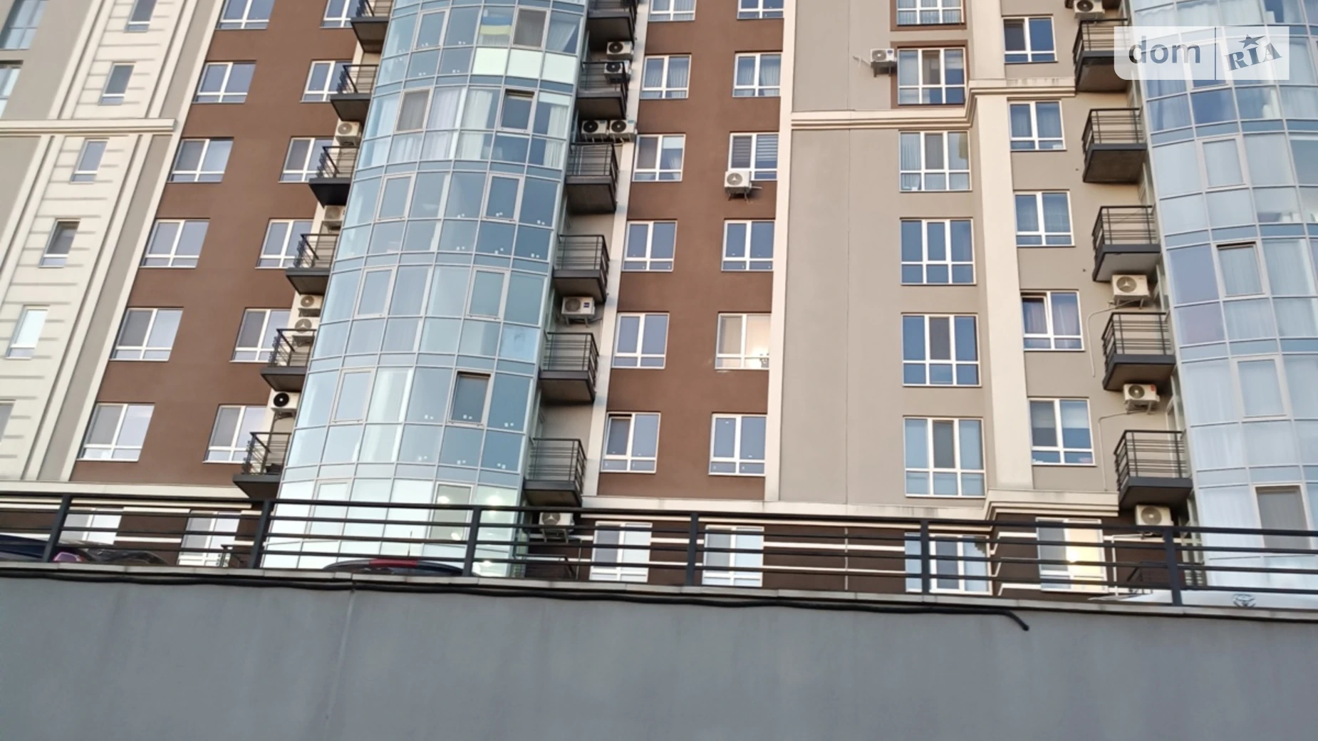 Сдается в аренду место в гаражном кооперативе под легковое авто на 25 кв. м, цена: 6000 грн - фото 4