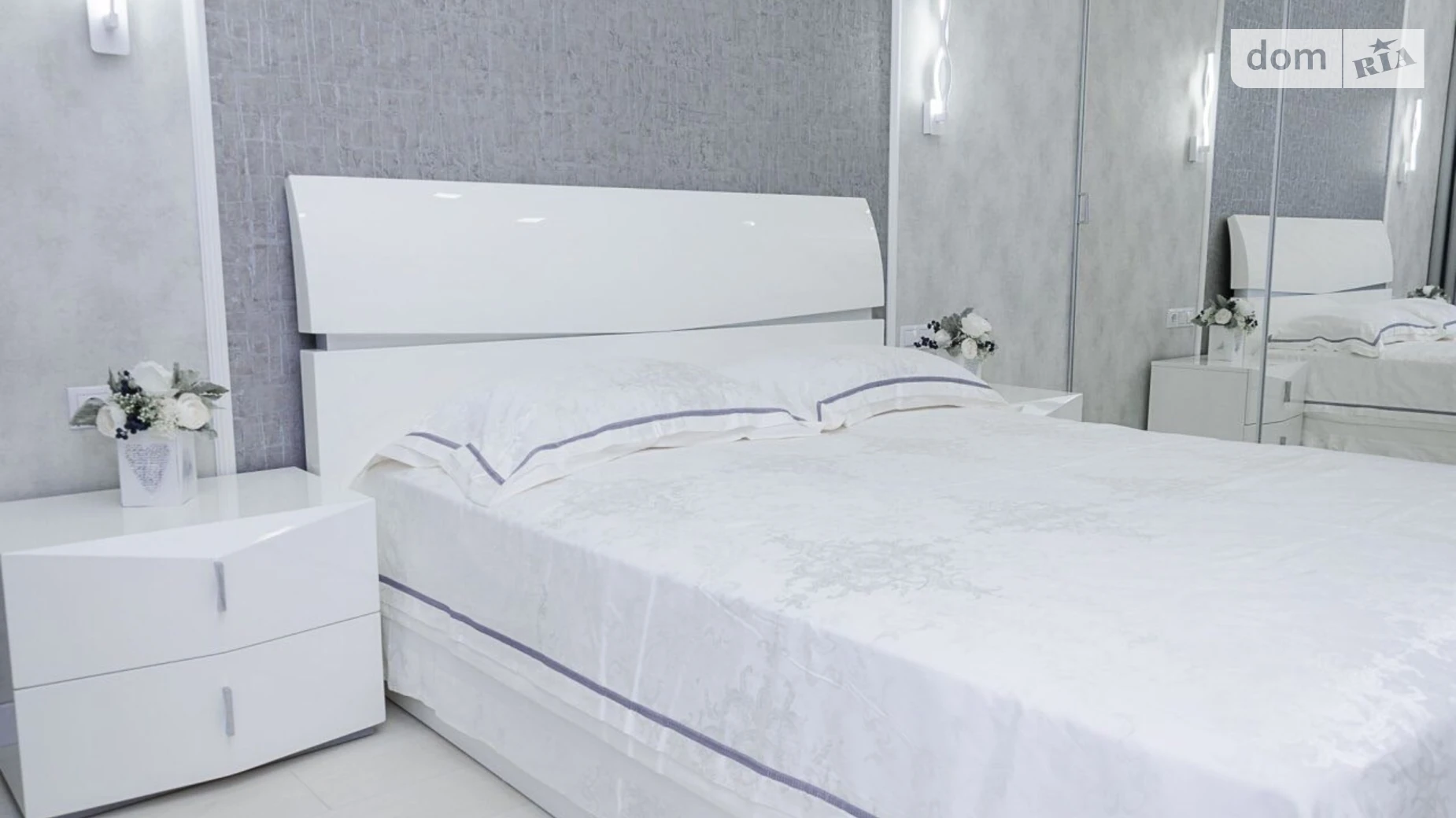 Продается 1-комнатная квартира 50 кв. м в Киеве, ул. Саперное Поле, 14/55 - фото 3