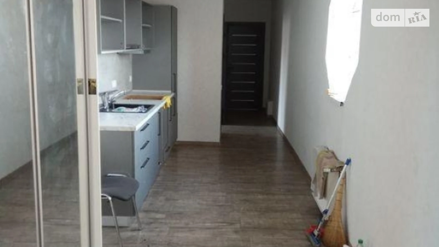 Продается 2-комнатная квартира 64 кв. м в Киеве, ул. Осенняя, 33 - фото 2