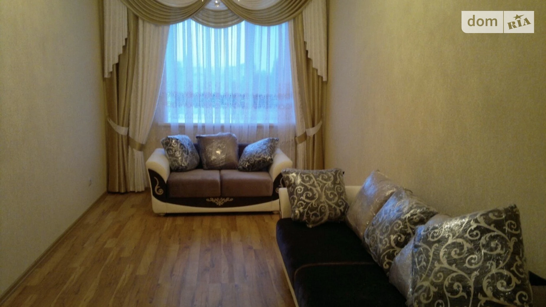 Продается 3-комнатная квартира 79 кв. м в Конотопе, ул. Успенско-Троицкая, 79 - фото 2