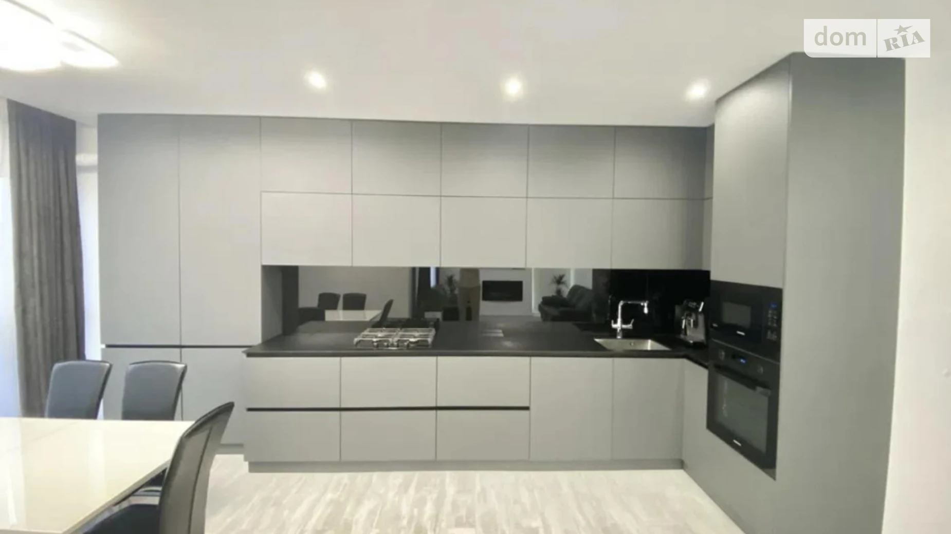 Продается 2-комнатная квартира 93.5 кв. м в Угорниках, ул. Героев Николаева(Сеченова), 129А корпус 23 - фото 4