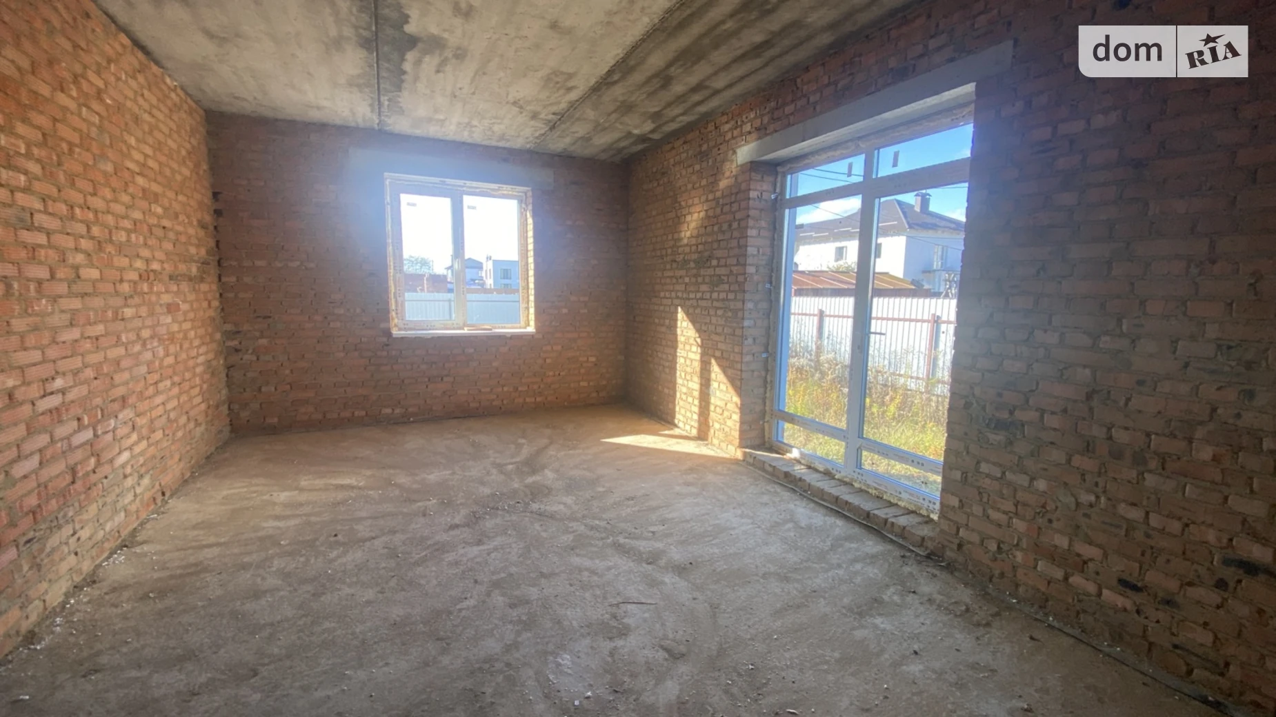 Продается дом на 2 этажа 125 кв. м с камином, цена: 105000 $ - фото 4