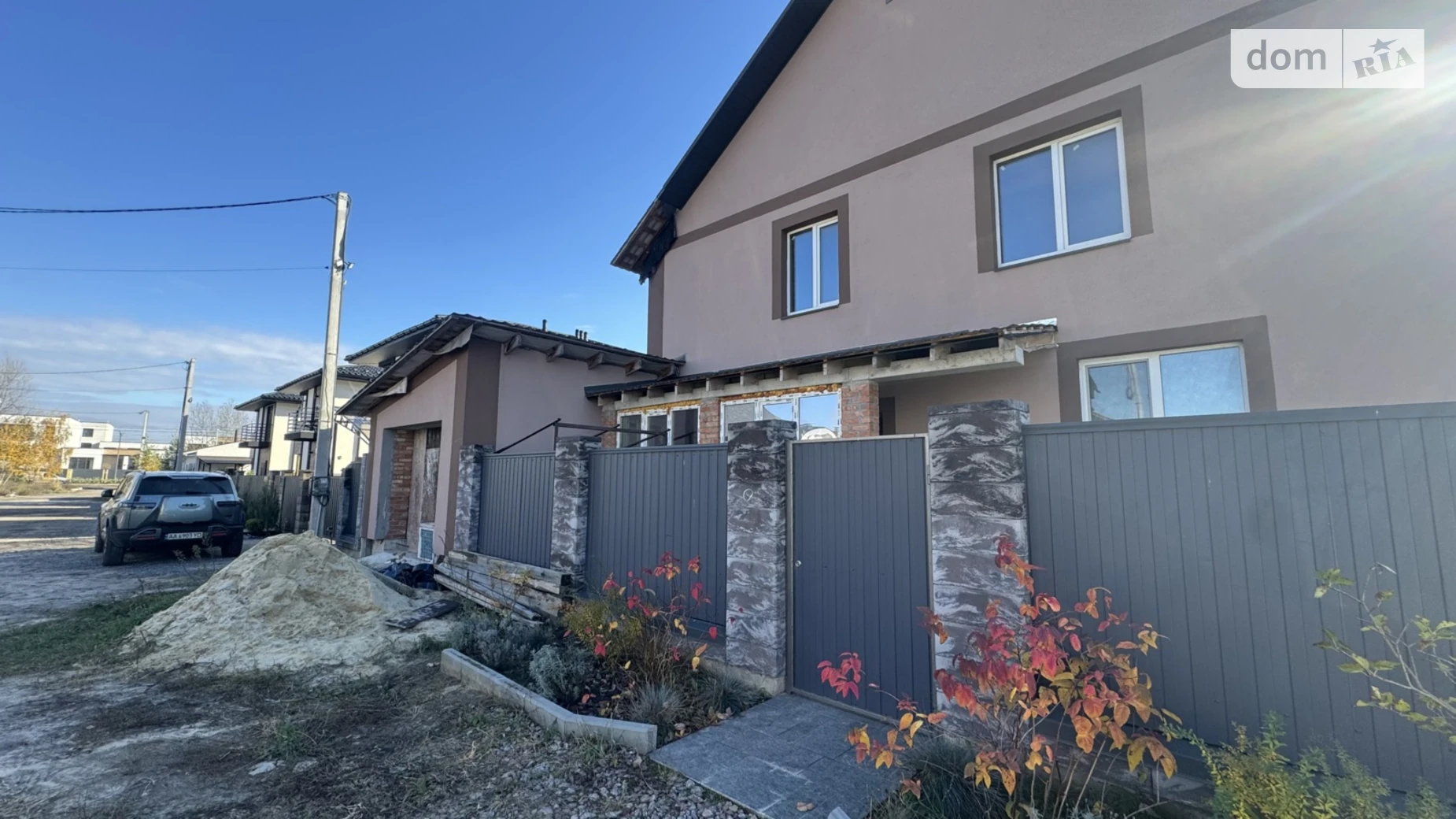 Продается дом на 2 этажа 200 кв. м с балконом, цена: 225000 $ - фото 4