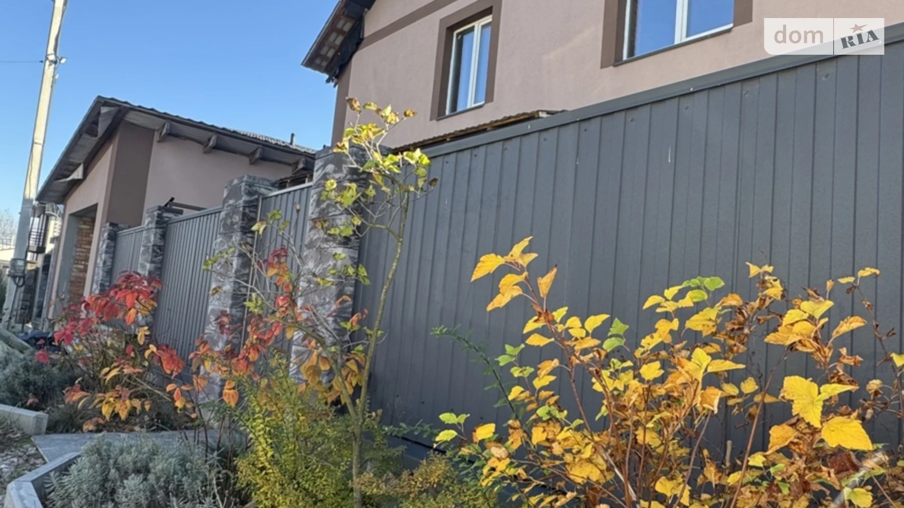 Продается дом на 2 этажа 200 кв. м с балконом, цена: 225000 $ - фото 3