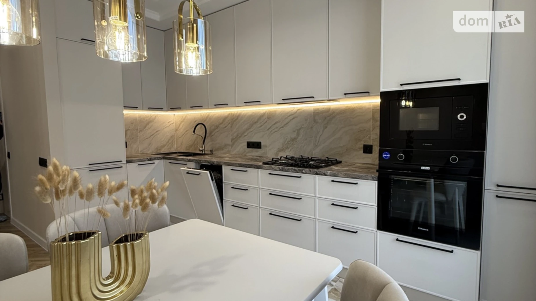 Продається 2-кімнатна квартира 68 кв. м у Івано-Франківську, вул. Княгинин - фото 3