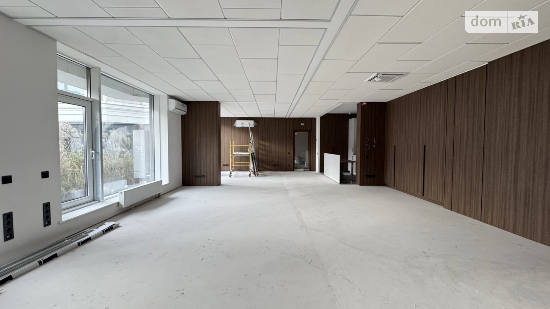 Здається в оренду офіс 103.6 кв. м в бізнес-центрі, цена: 2500 $ - фото 2