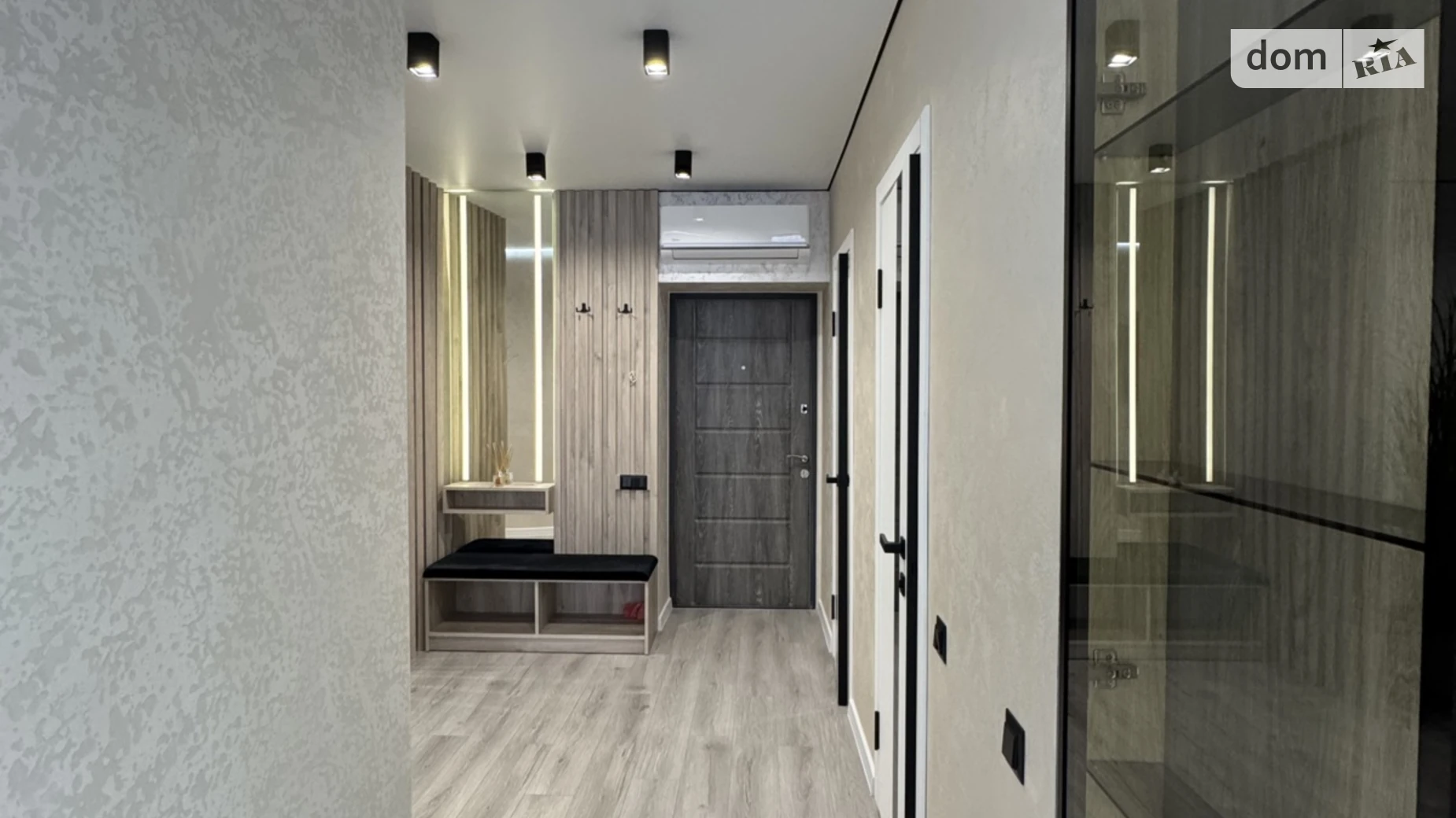 Продается 2-комнатная квартира 70.5 кв. м в Ивано-Франковске, ул. Княгинин, 44 корпус 21 - фото 4