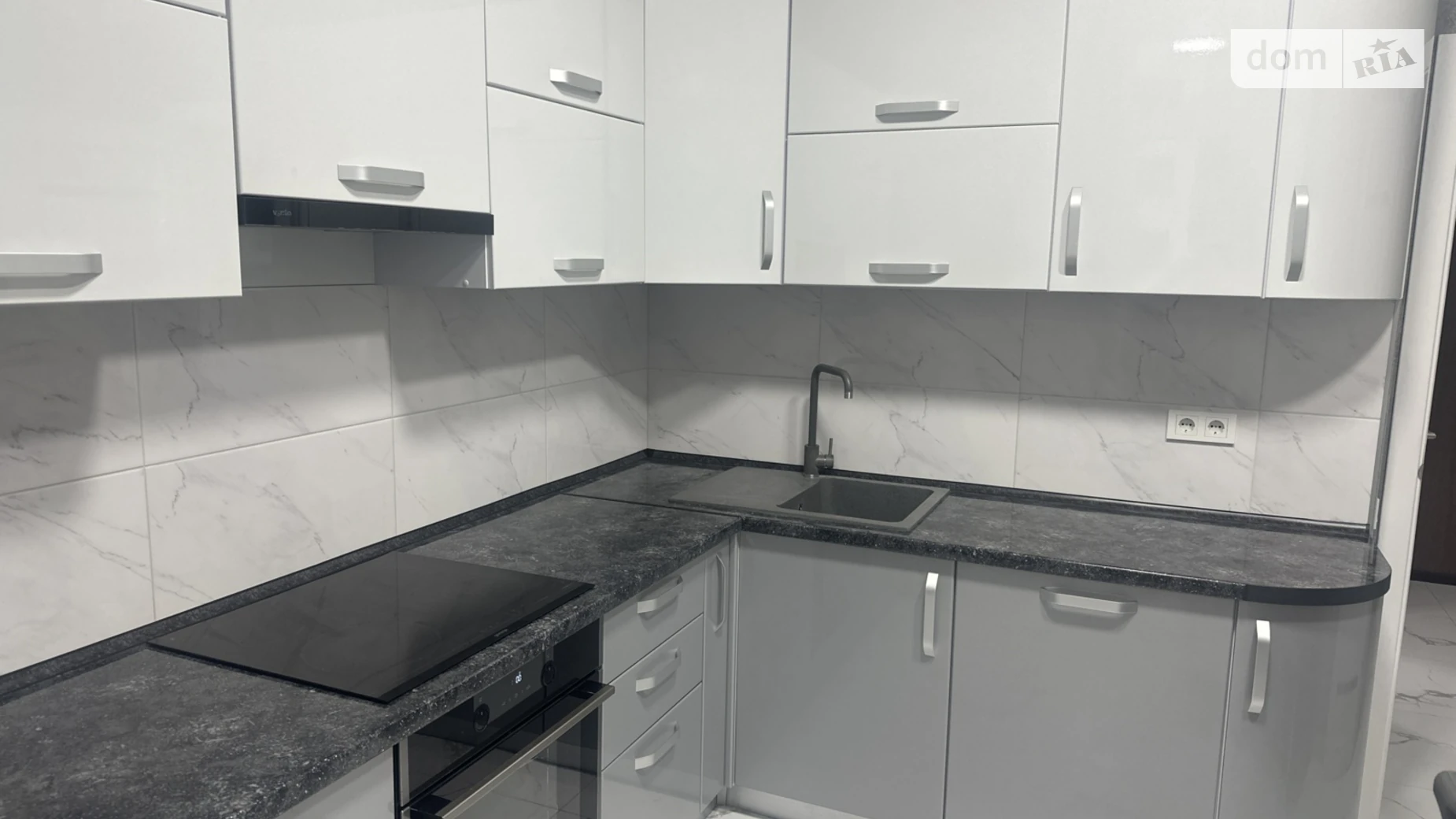 Сдается в аренду 1-комнатная квартира 38 кв. м в Одессе, пер. Курортный, 1Б - фото 2