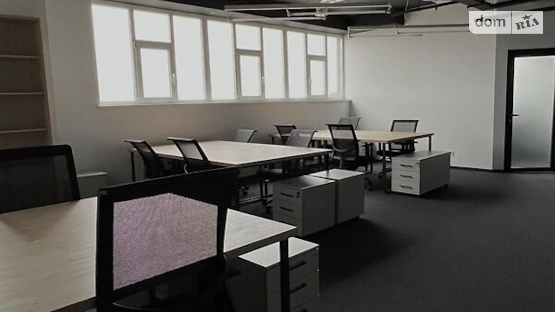 Сдается в аренду офис 56 кв. м в бизнес-центре, цена: 66000 грн - фото 2