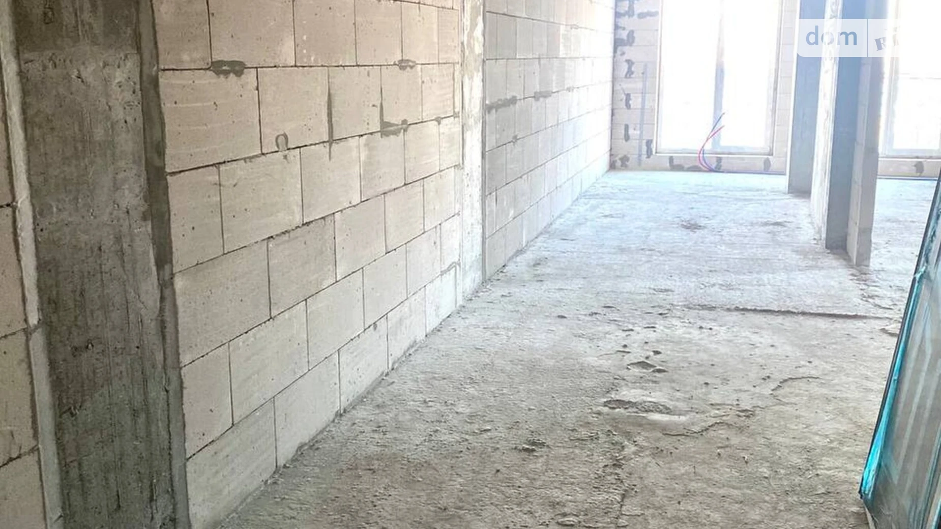 Продается 1-комнатная квартира 67.8 кв. м в Киеве, ул. Нижний Вал, 27-29 - фото 2